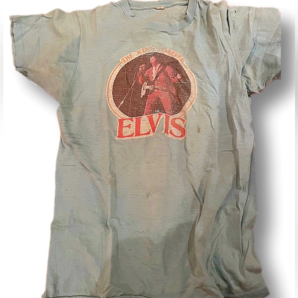 Super rare soft thin vintage Elvis tee in baby blue